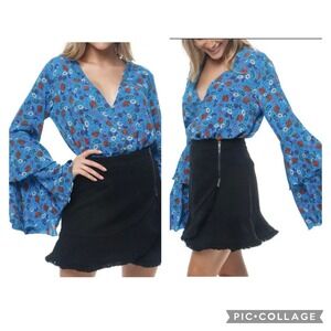 Intimately Free People Womens She's Dainty Blue Floral Bodysuit Top Sz XS V-Neck